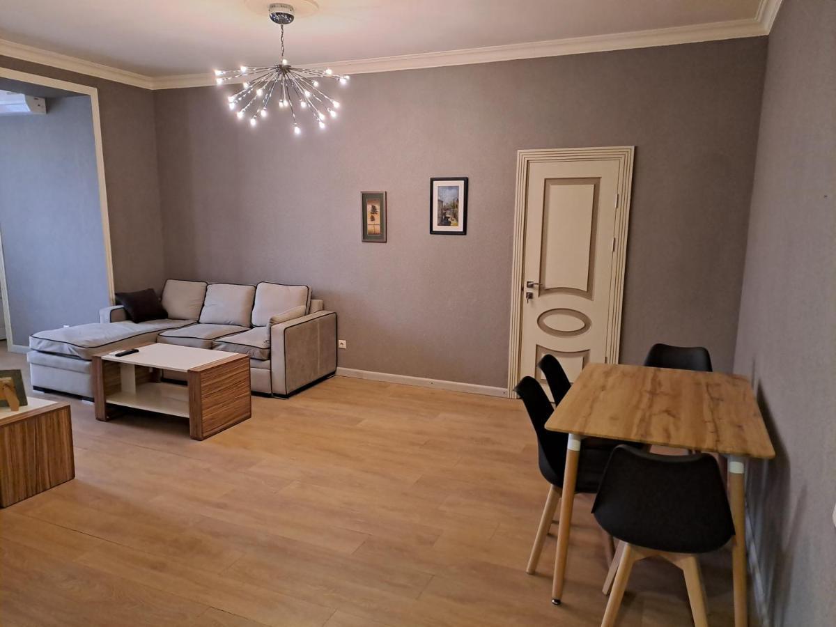 Am Apartments 3 Yerevan Bagian luar foto